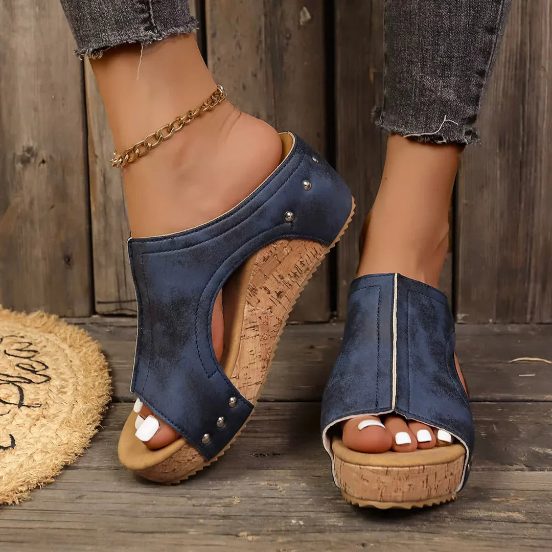 OrthoFlow™ | Studded Wedge Sandals